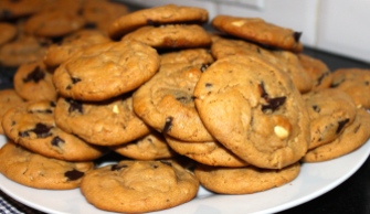 Peanut Butter Cookies with Chocolate Chunks